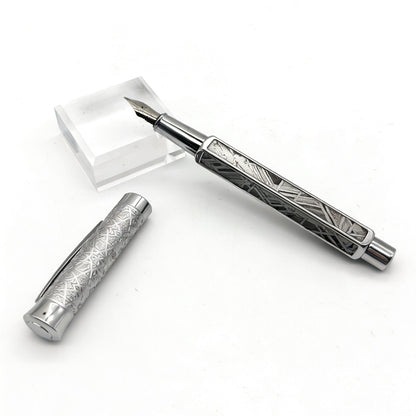 Iron Meteorite Pen、4.5 billion years、Around 14cm、Diameter approximately 1 cm