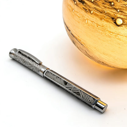 Iron Meteorite Pen、4.5 billion years、Around 14cm、Diameter approximately 1 cm