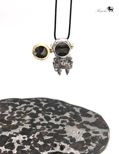 Pallasite Meteorite Pendant，Olive Crystal Space Jewelry