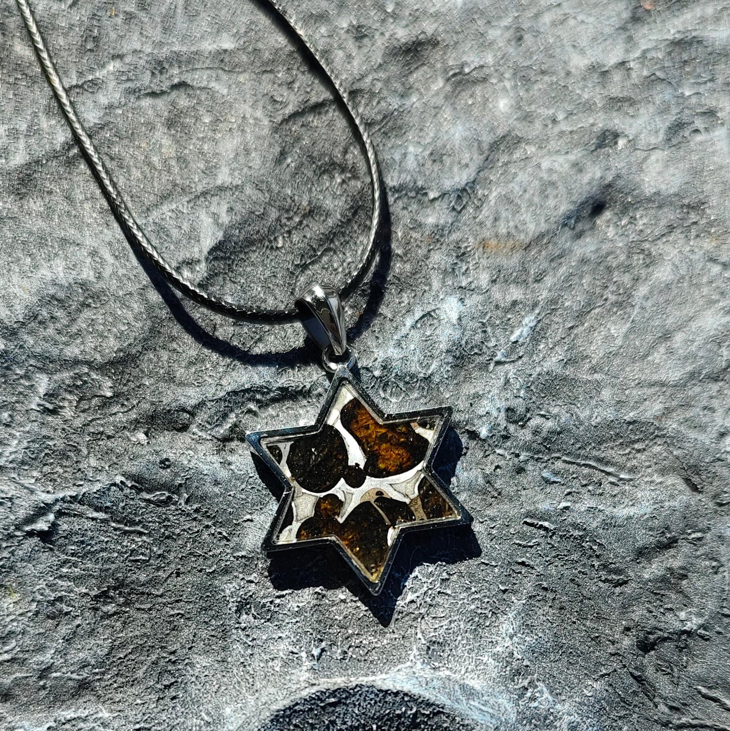 Pallasite Meteorite Star of David Pendant – Cosmic Olivine Crystal Necklace (2.7cm)